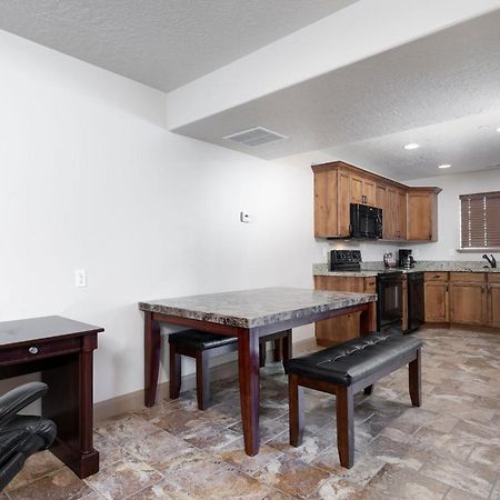 Duchesne Suites エクステリア 写真