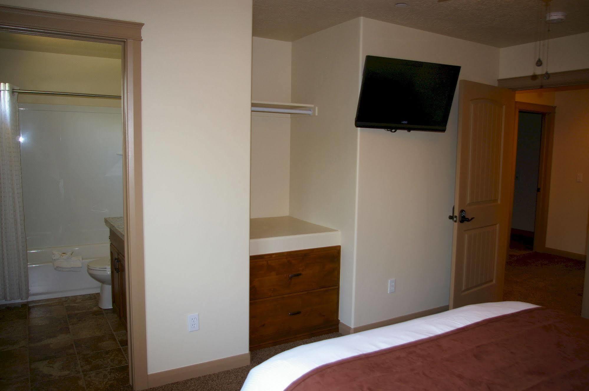 Duchesne Suites エクステリア 写真